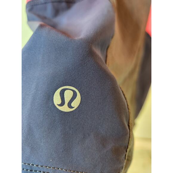 Lululemon Women’s Athletic Tank Top Size Small Black Blue Pink Gym Running - Picture 3 of 3